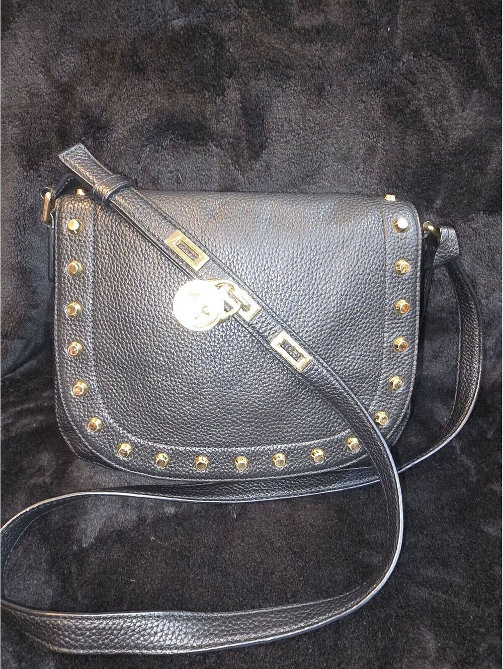 118. Michael Kors Hamilton Messenger Bag